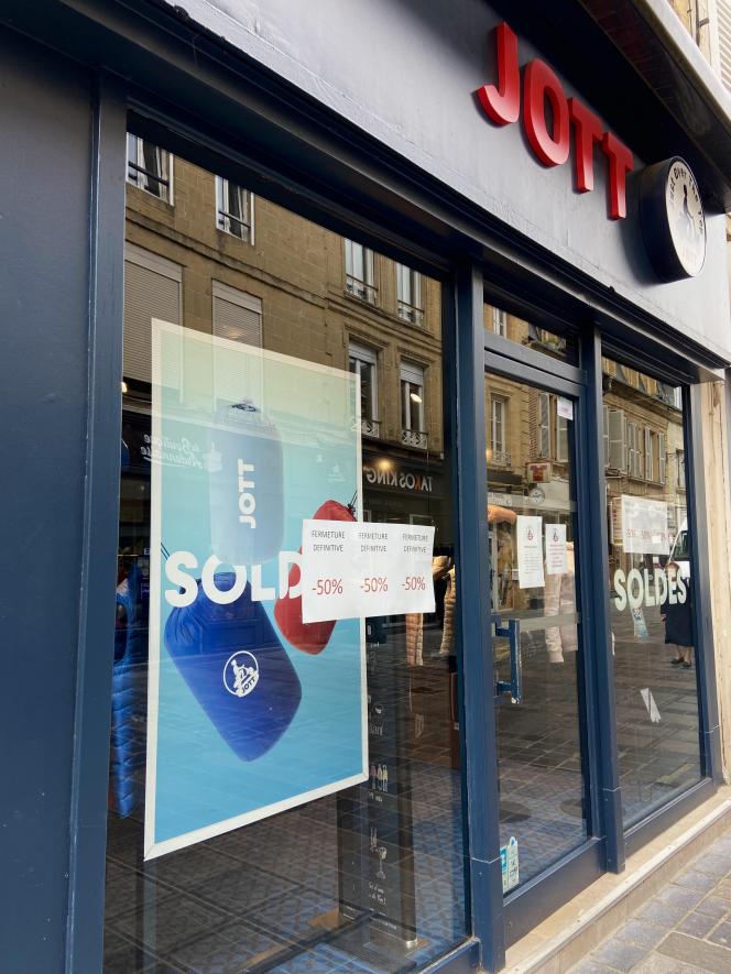 Moins de deux ans apres son ouverture a Charleville Mezieres le magasin Jott ferme definitivement ses portes